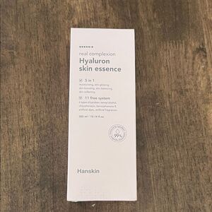Hanskin Real Complexion Hyaluron Skin Essence - Cream